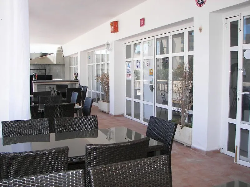 Hostal Los Pinos Es Cana Gæstehus