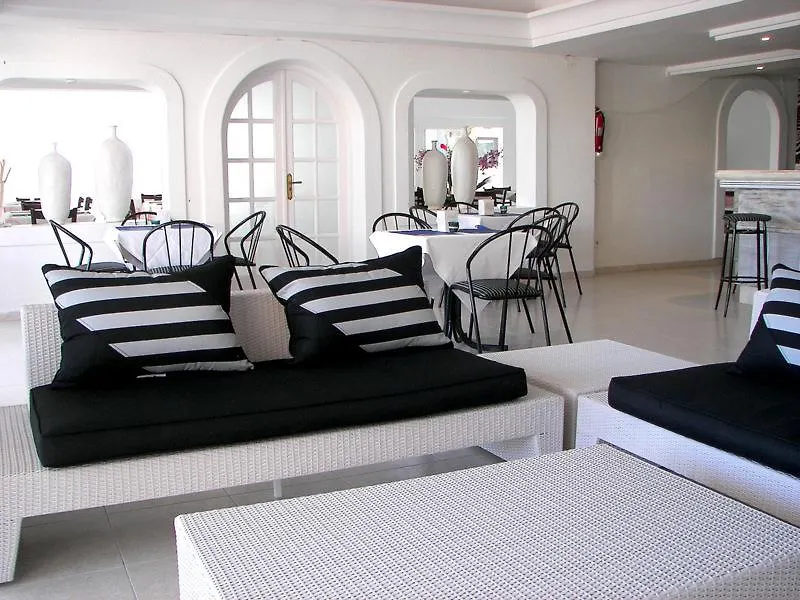 Hostal Los Pinos Es Cana 2*,
